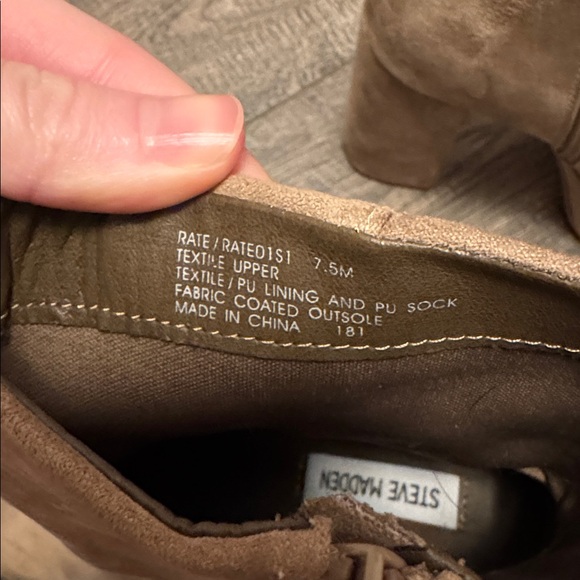 Steve Madden - RATE Booties - Picture 4 of 5